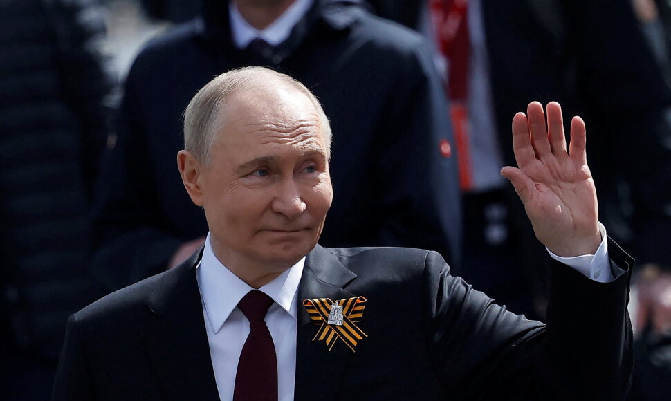 Vladimiras Putinas Pergalės dienos parade