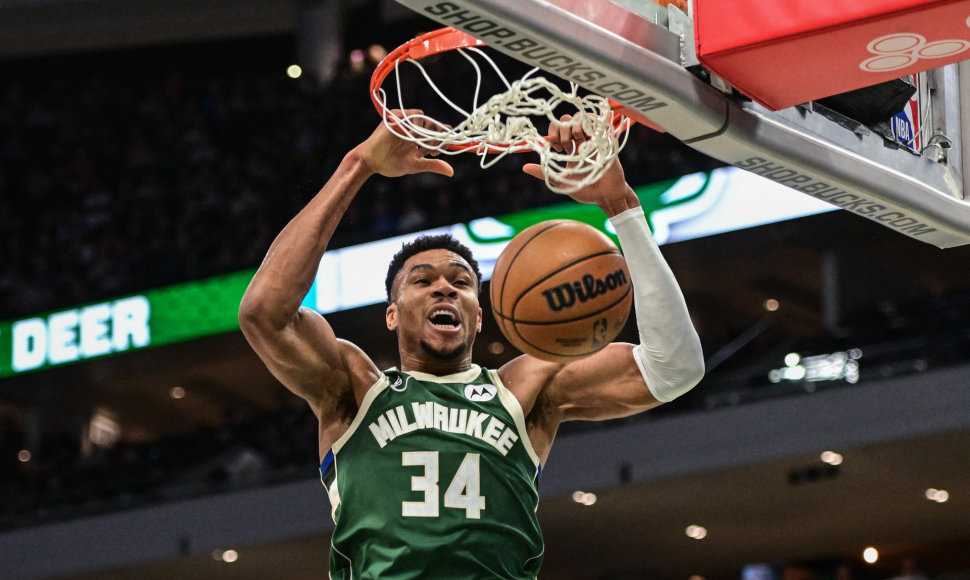 7-10. Giannis Antetokounmpo („Milwaukee Bucks“) – 45,6 mln. JAV dolerių