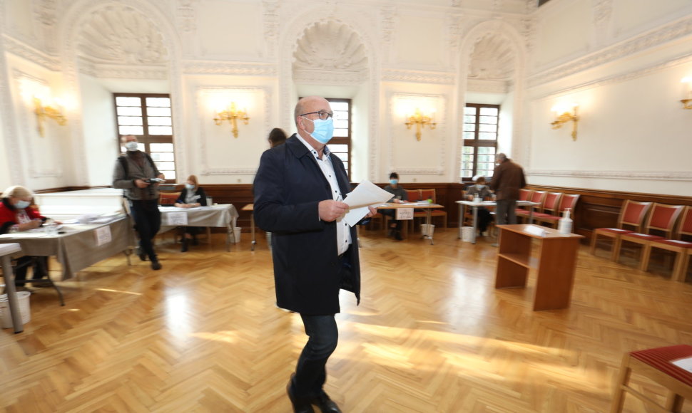 Visvaldas Matijošaitis balsavo LR Seimo rinkimuose