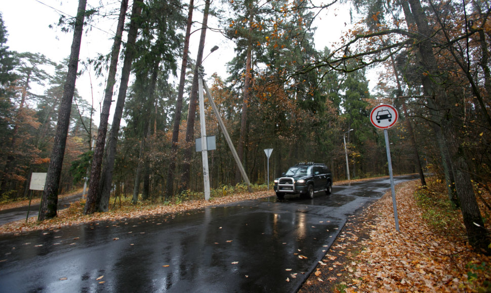 Eismą ribojantys ženklai Kiškių gatvėje