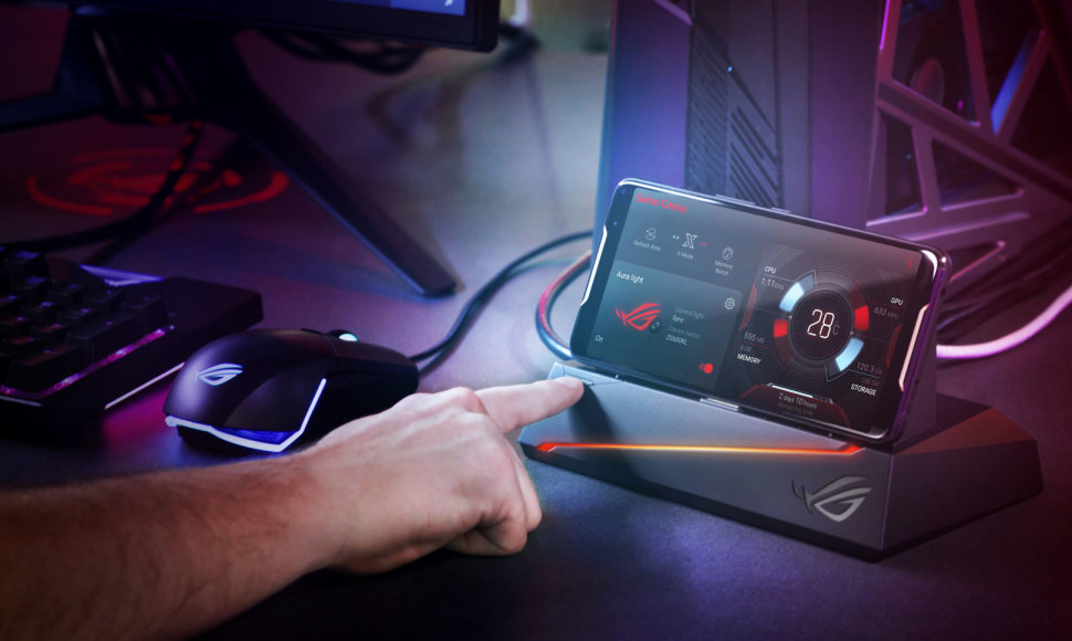 „ASUS ROG Phone“ išmanusis telefonas žaidėjams