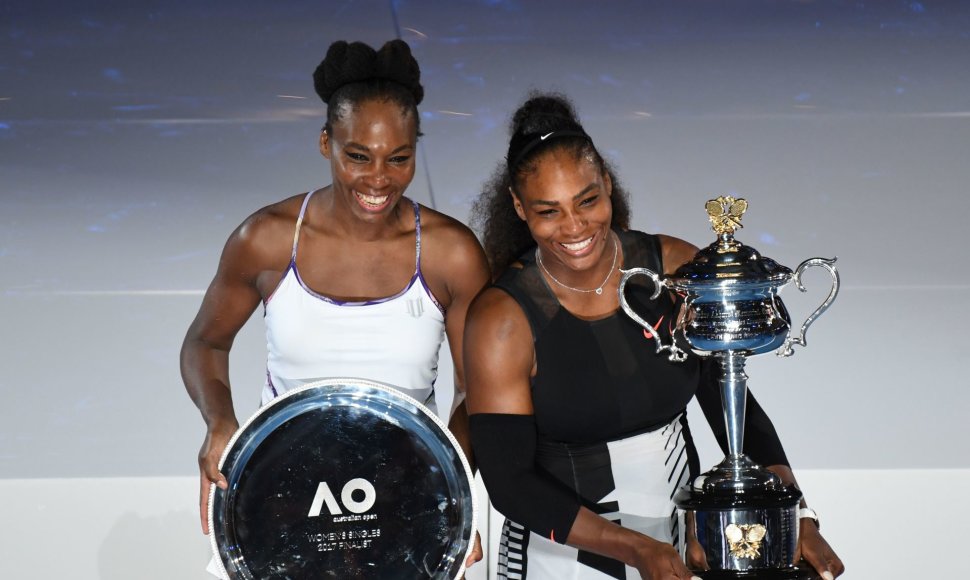 Serena Williams „Australian Open“ finale pranoko seserį Venus