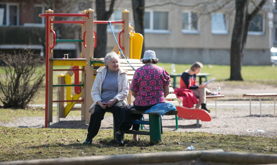 Vilniečiai džiaugiasi vasarišku karščiu