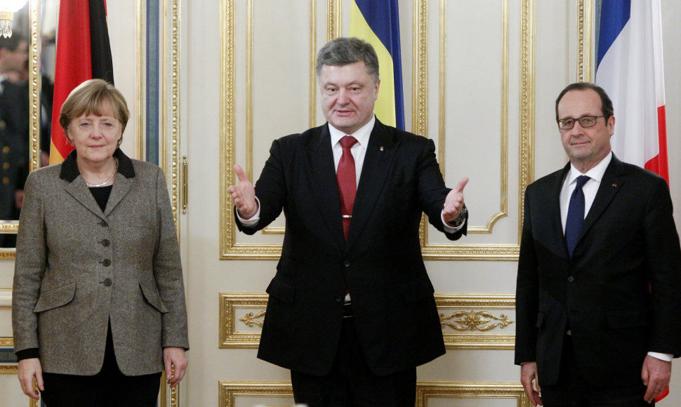 Kijeve aptarti taikos plano susitiko Angela Merkel, Francoise Hollande'as ir Petro Porošenka 2015 m. vasario 05 d. 