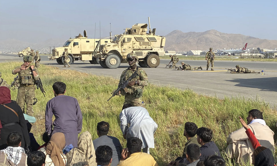 JAV kariai Kabulo oro uoste