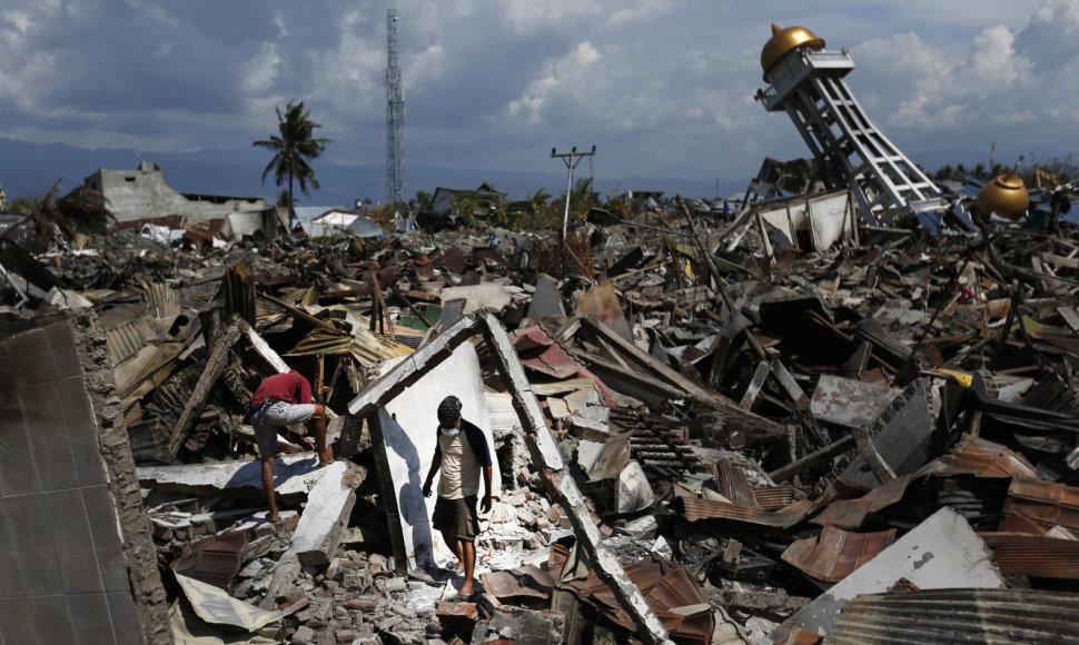 Indonezijos miestas Palu po žemės drebėjimo ir cunamio