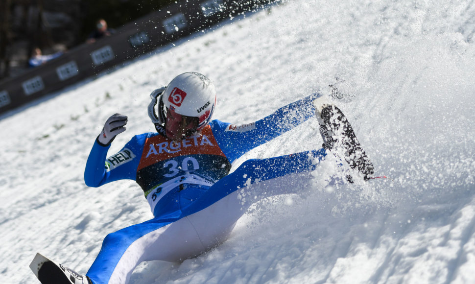 Danielis Andre Tande 2021 metais patyrė kraupią griūtį.