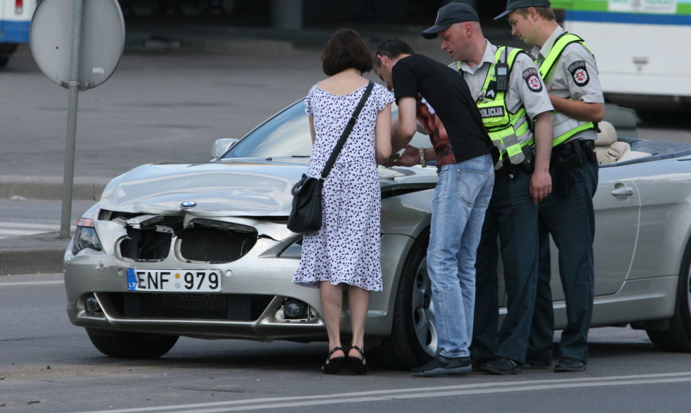 BMW ir „Opel“ avarija