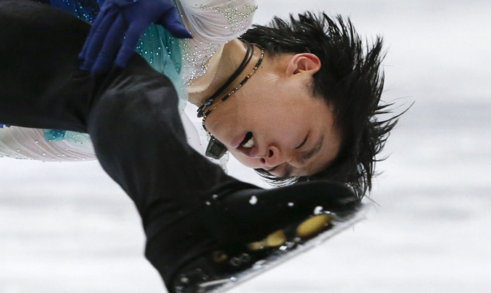 Yuzuru Hanyu tapo pasaulio dailiojo čiuožimo čempionu ir pasaulio rekordininku