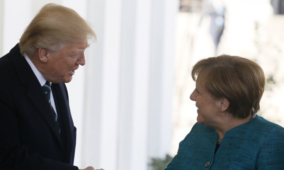 Donaldas Trumpas ir Angela Merkel