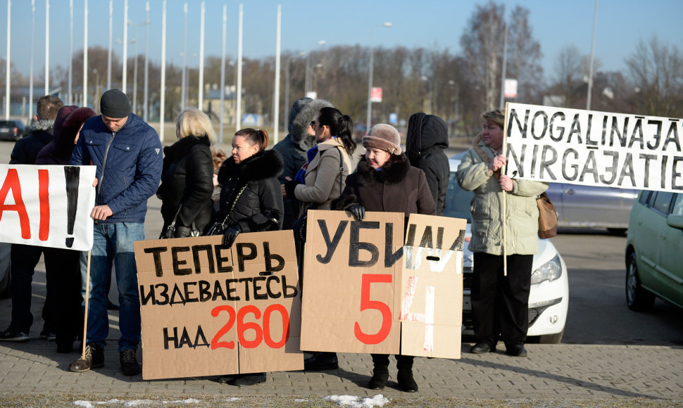 Rygoje vyko protestas prieš prekybos centro „Maxima“ griūties bylos vilkinimą