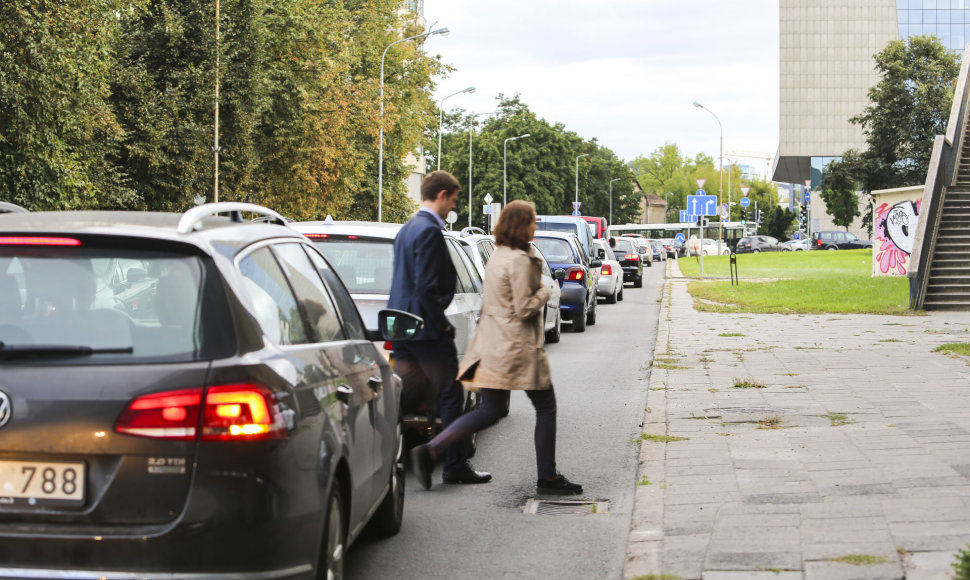 Grūstis Vilniaus A.Goštauto ir Gynėjų gatvėse