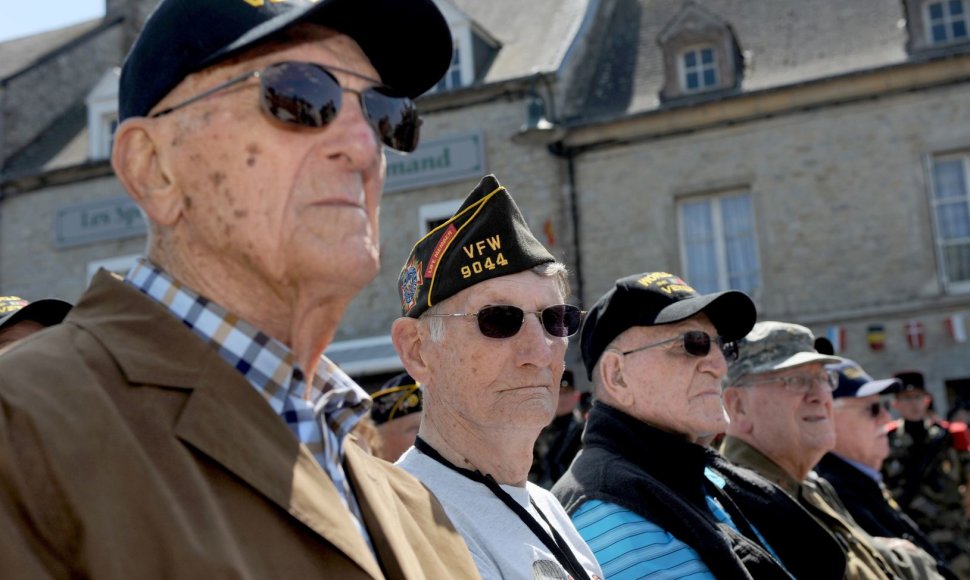 Antrojo pasaulinio karo veteranai „D dienos“ 70-ųjų metinių minėjime