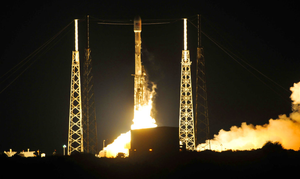 SpaceX „Falcon 9“ raketos startas 