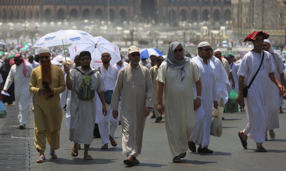 Musulmonai iš viso pasaulio susirinko į Hadžą.