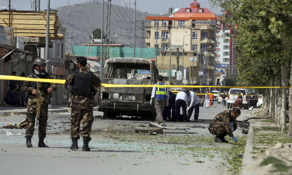 Kabule sprogus autobusui žuvo mažiausiai penki žmonės