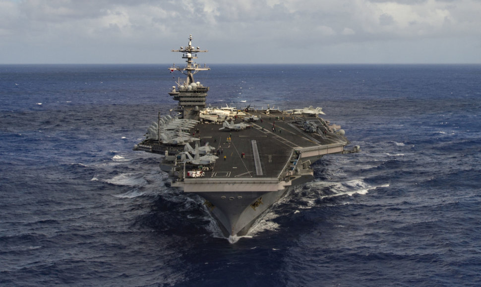 JAV lėktuvnešis „USS Carl Vinson“