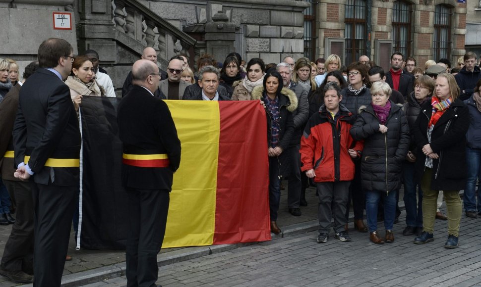 Belgija pagerbė tylos minute sprogdinimų Briuselyje aukas