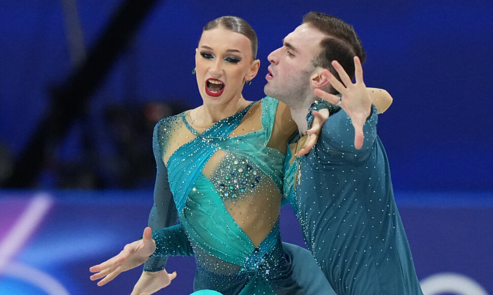 Anastasija Metelkina ir Luka Berulava