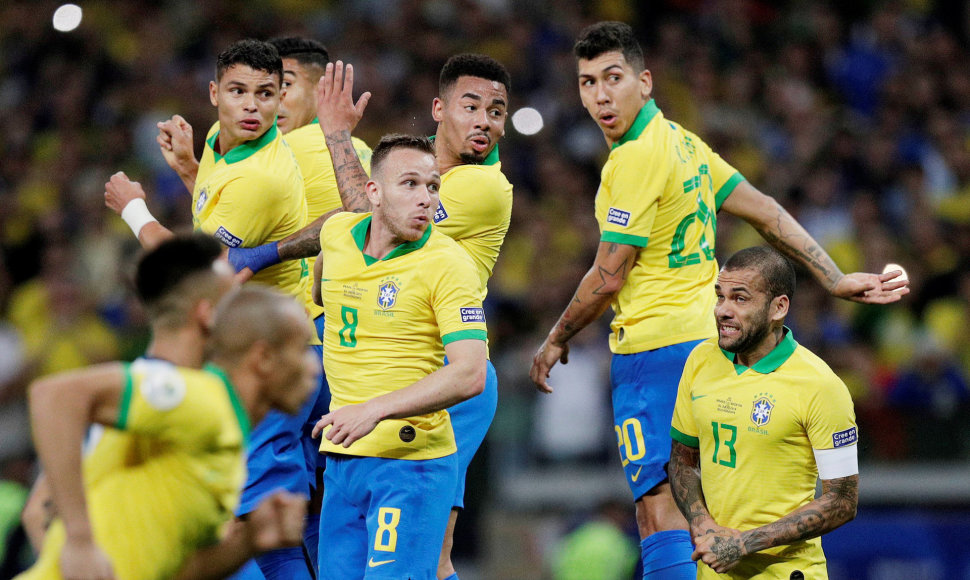 Brazilijos futbolo federacija pasiskundė FIFA.
