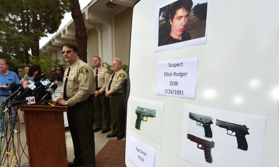  Elliotas Rodgeris Kalifornijoje surengė žudynes ir nusišovė