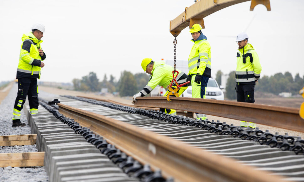 „Rail Baltica“ europinės vėžės bėgių tiesimas