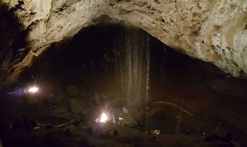 Demanovo slėnio stalagmitų ir stalaktitų Laisvės urvas