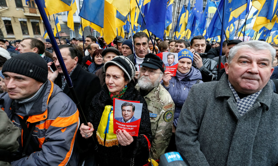 Apie du tūkstančiai ukrainiečių susirinko į Michailo Saakašvilio palaikymo mitingą.