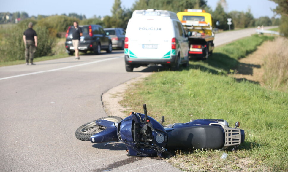 Minsko pl. avarijos metu žuvo motociklininkas