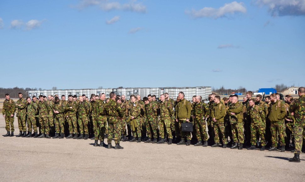 NATO priešakinių pajėgų batalionas Rukloje pasipildęs olandų kariais,  pradės ruoštis bendroms pratyboms