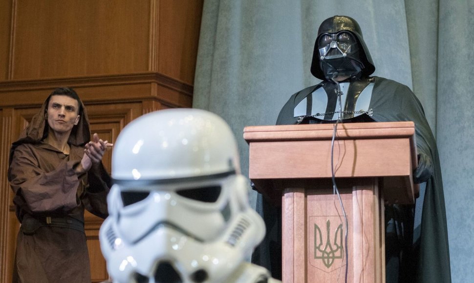 Ukrainos prezidento rinkimuose – „Dartas Veideris“