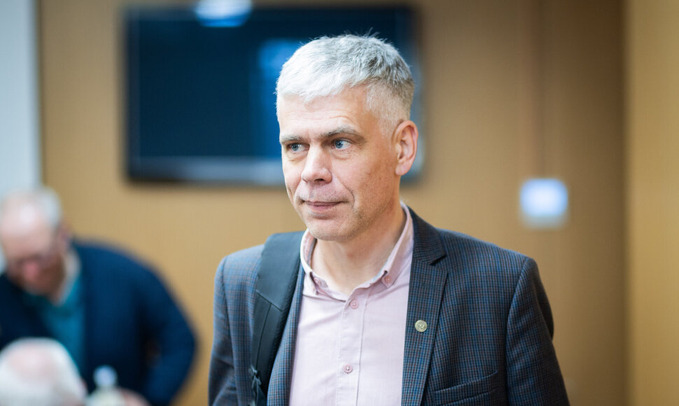Arūnas Streikus