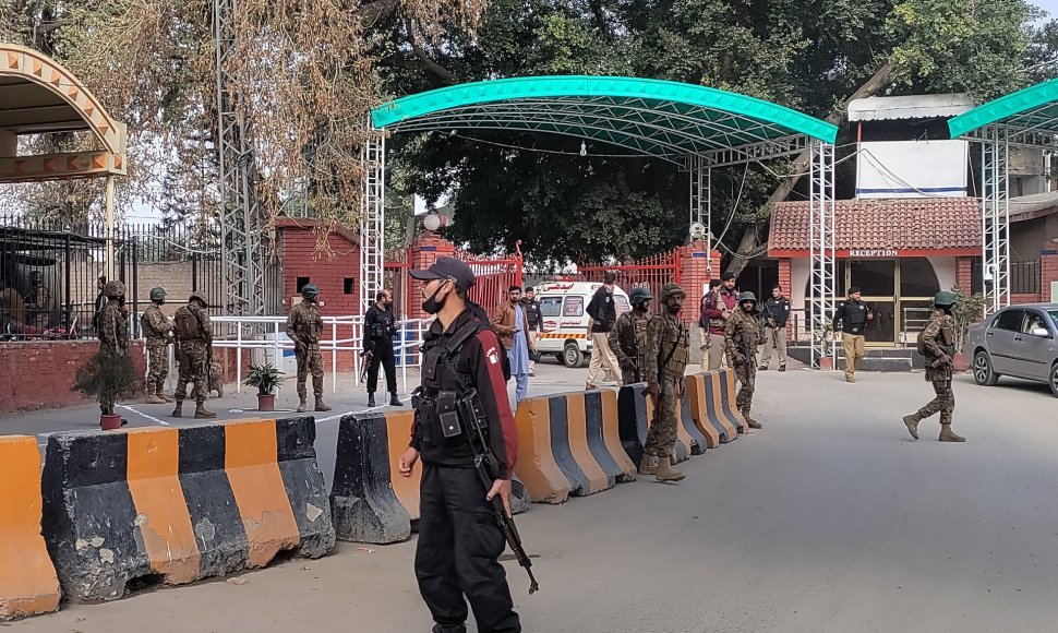 Pakistano policijos būstinėje esančioje mečetėje nugriaudėjo sprogimas