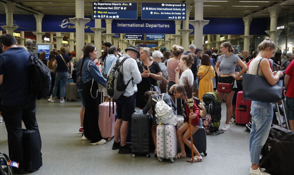 Dėl gedimo Paryžiaus stotyje sutriko „Eurostar“ traukinių eismas