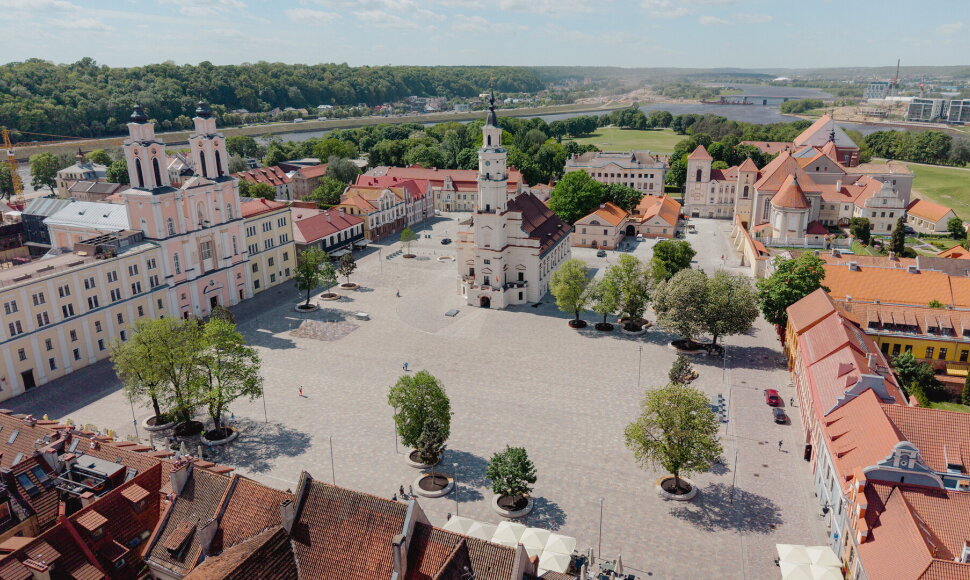 Atnaujinta Kauno Rotušės aikštė