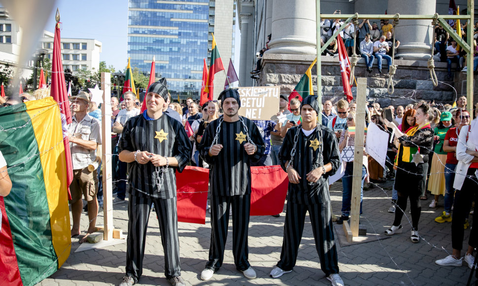 Protestas prieš Galimybių pasą