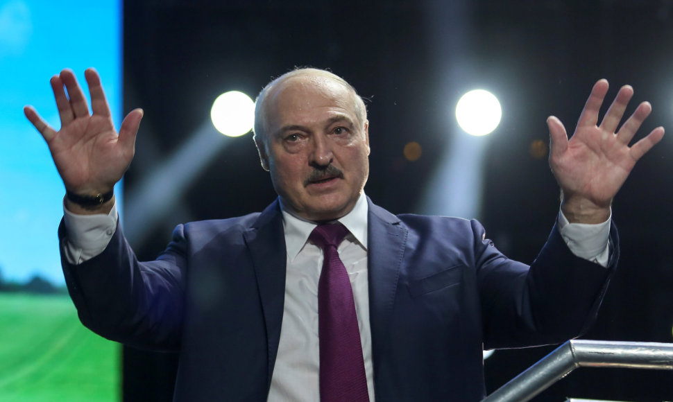 Aliaksandras Lukašenka moterų forume
