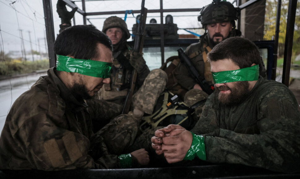 Ukrainos kariai ir rusų belaisviai