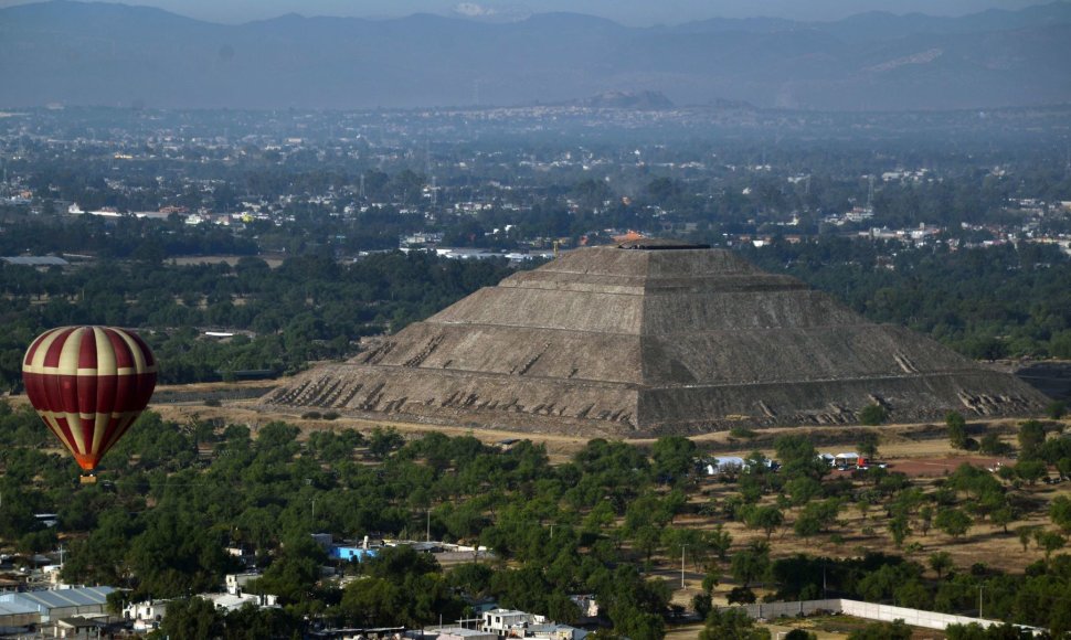 Teotihuakano piramidė