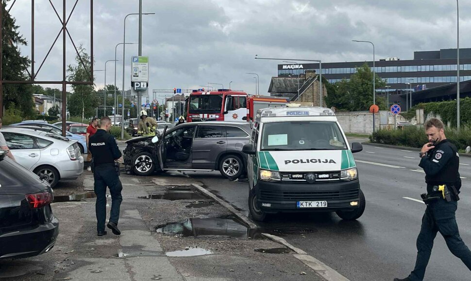 Avarija Naugarduko gatvėje