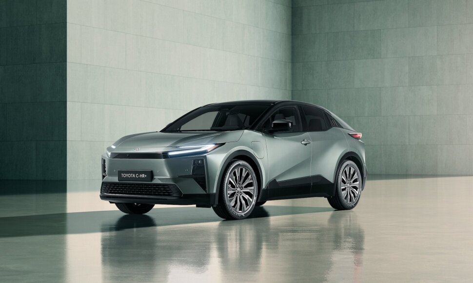 Toyota C-HR+