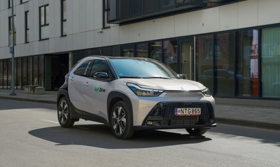 „Bolt Drive“ automobilių parką papildė „Toyota Aygo X“ automobiliai