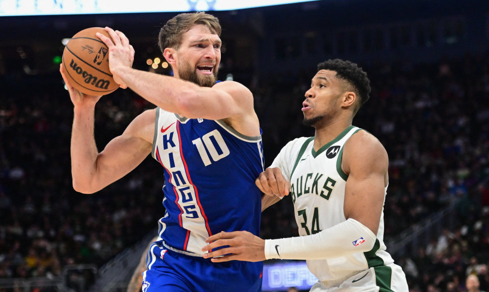 Domantas Sabonis ir Giannis Antetokounmpo