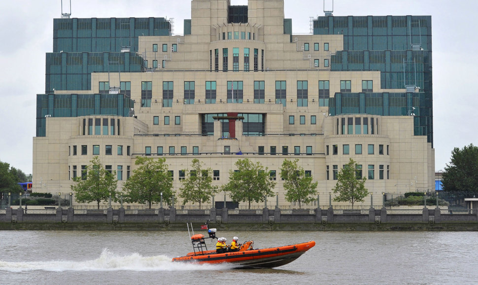 MI6 būstinė Londone