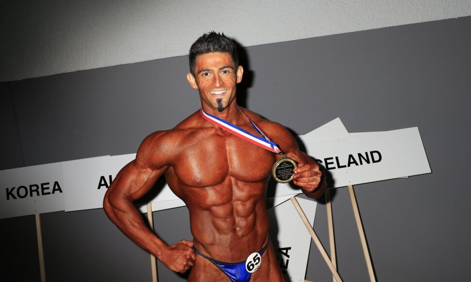 Mahdi Zatparvaras 2013 metais pasaulio kultūrizmo čempionate.