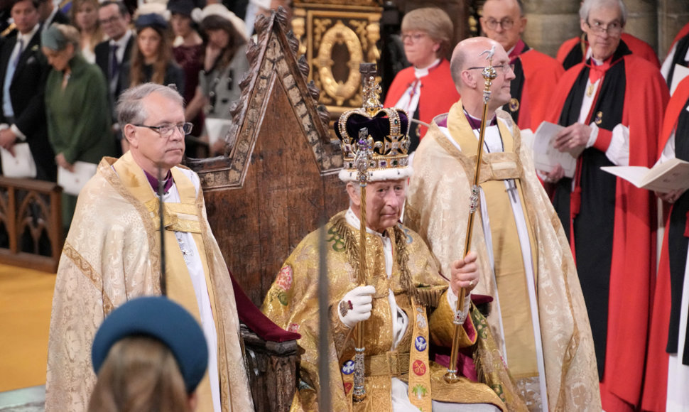 Karaliaus Karolio III karūnacija Vestminsterio abatijoje