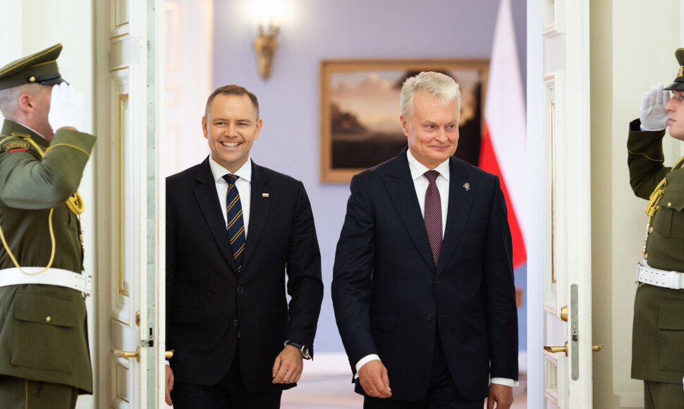 Karolis Nawrockis, Gitanas Nausėda