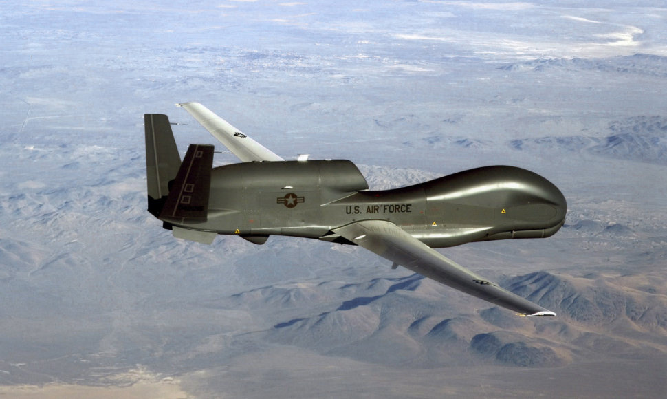 „Global Hawk“ dronas