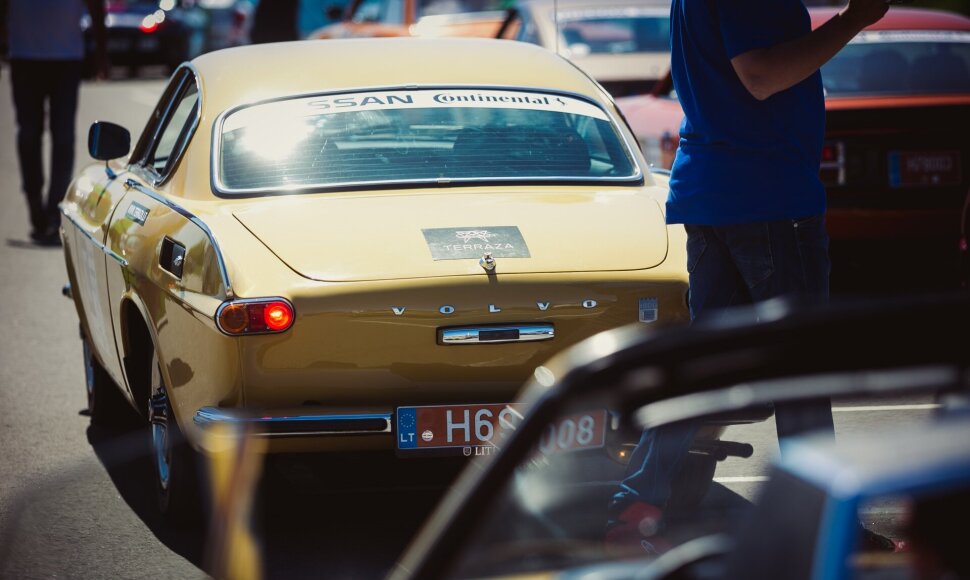 Istorinių automobilių ralio &bdquo;Lietuva 2018&ldquo; akimirka / Irmantas Gelūnas/BNS nuotr.