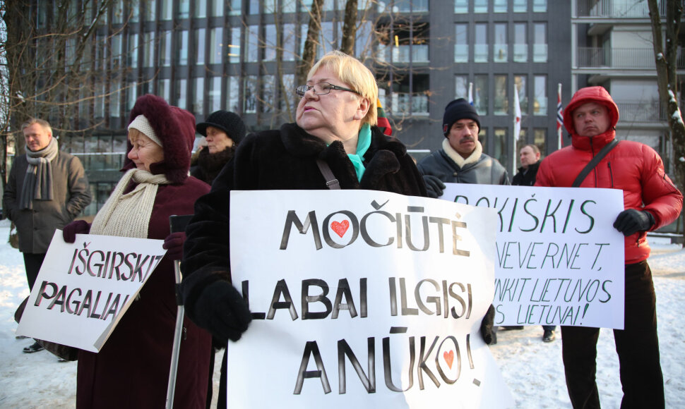 Protestas prie Norvegijos ambasados